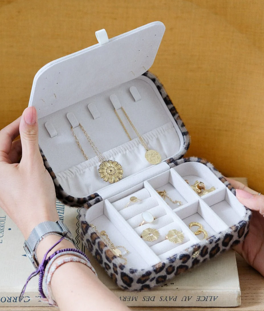 Boîte à bijoux de voyage Brigitte en léopard - Maison Scarlett