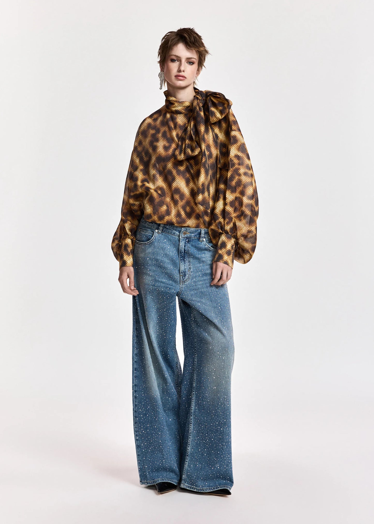 Top Karismatic - Essentiel Antwerp