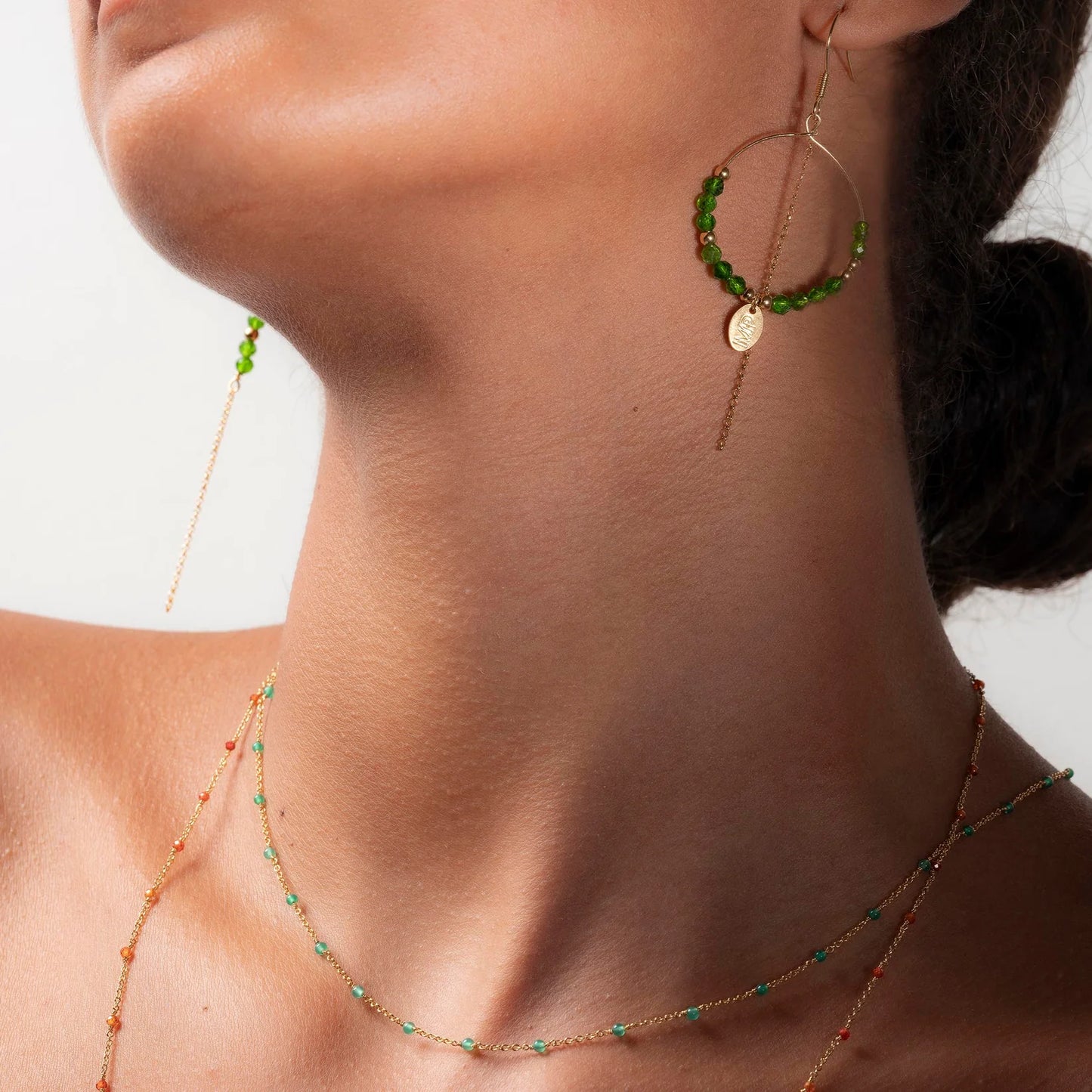 Boucles d'oreilles Créole Asymétrique Diospide vert - Murielle Perrotti